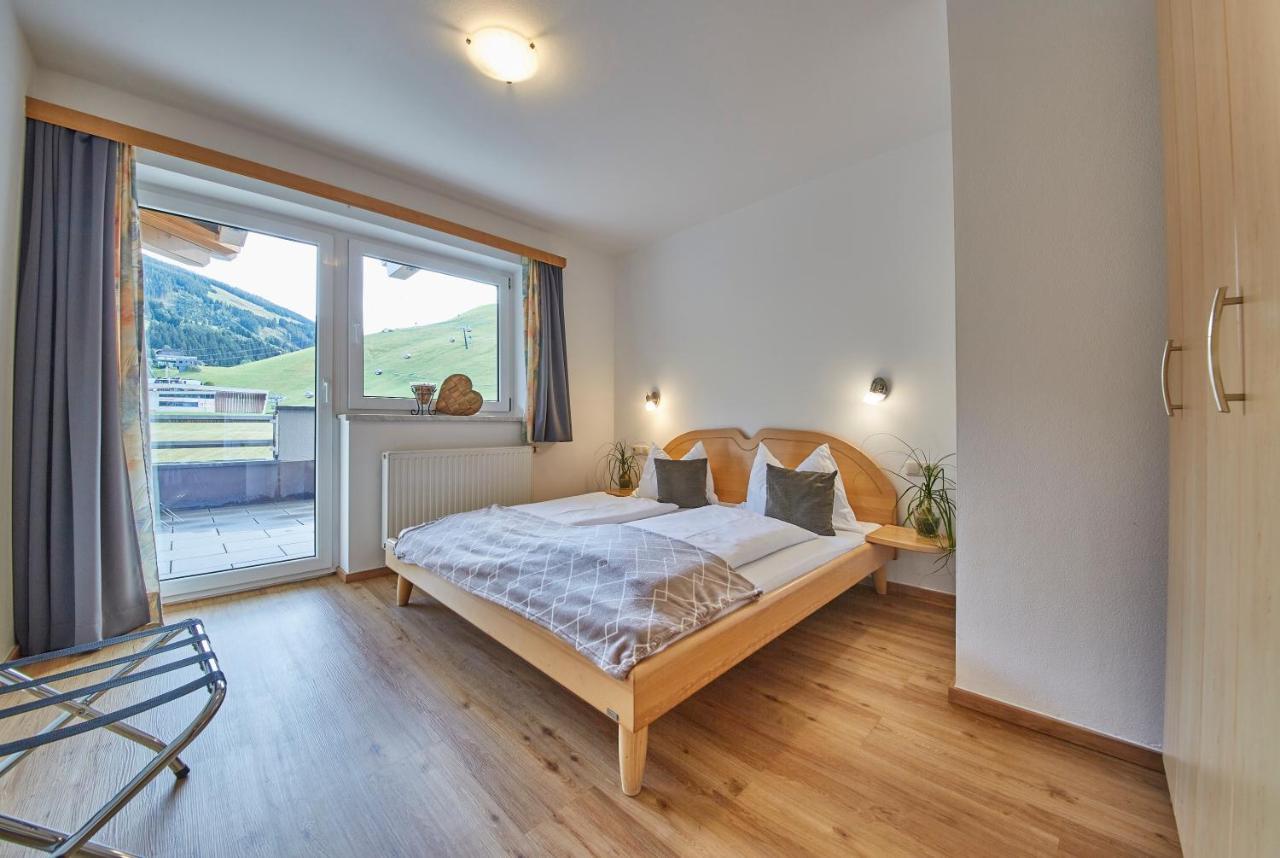 Am Zwoelferkogel Appartements Saalbach-Hinterglemm Exterior photo